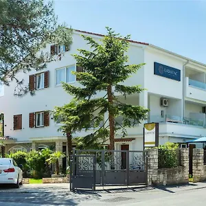 4* Nocleg ze śniadaniem Ladavac